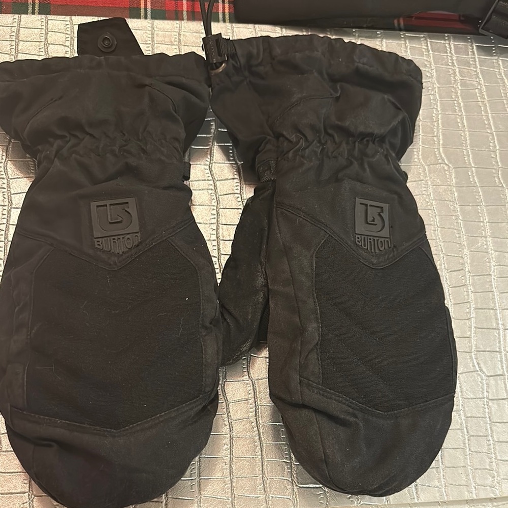 Burton Black Snow Mittens